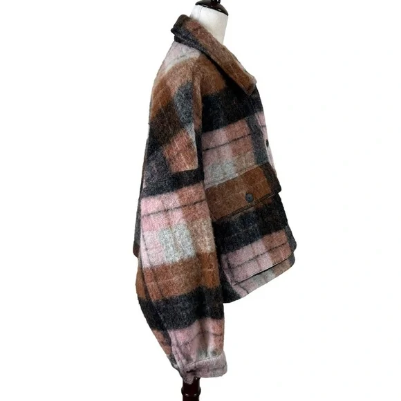 Zara Plaid Wool Blend Cropped Shacket - Picture 2 of 9